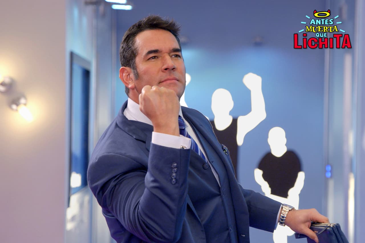 Augusto dará un conmovedor discurso en Icónika para aclarar su situación con Beatriz.