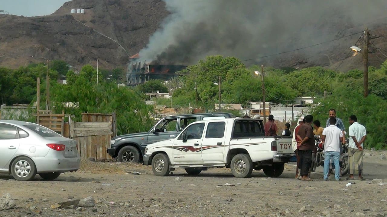 Un gobernador en Yemen muere en atentado reivindicado por Estado Islámico