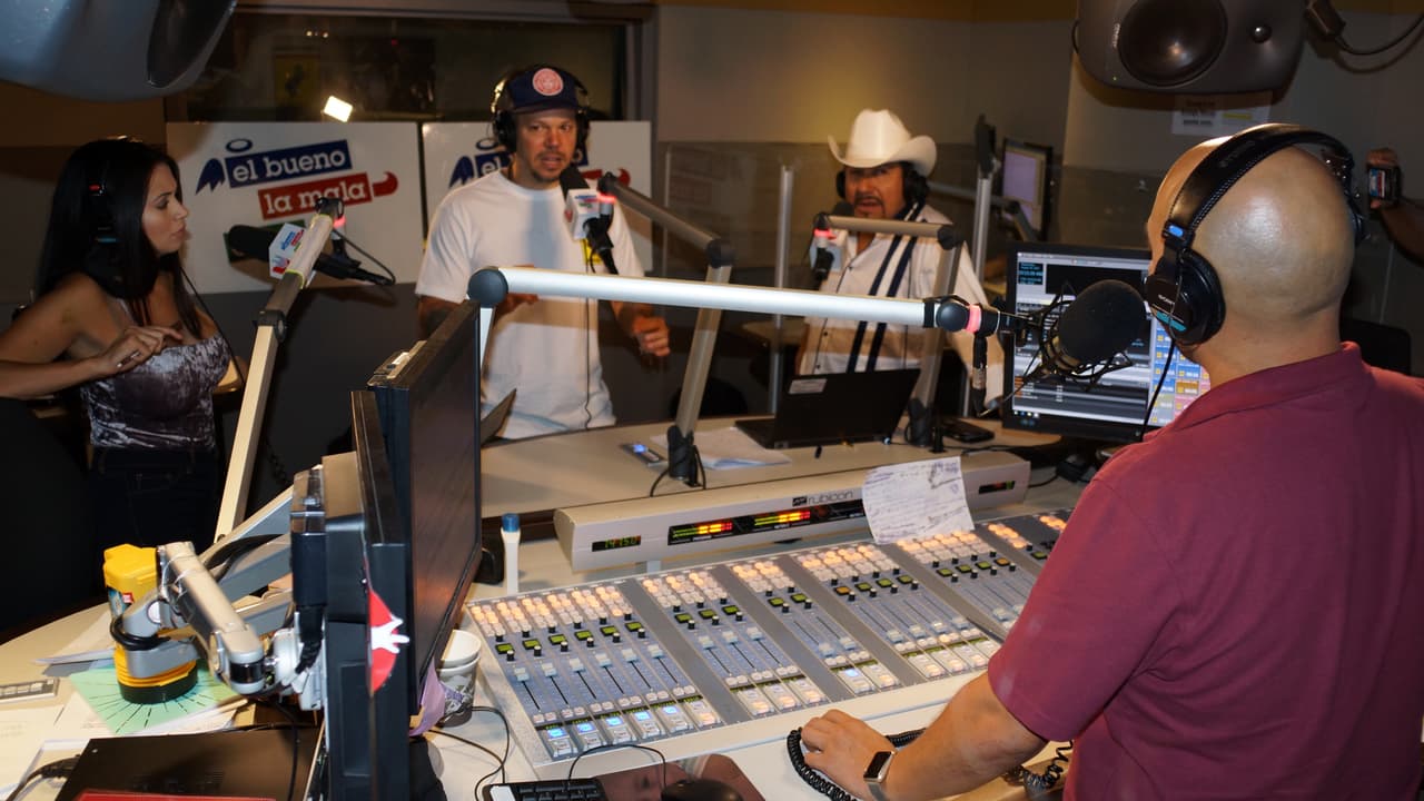 En fotos: Así fue la entrevista de Residente en 'El Bueno, La Mala y El Feo'.