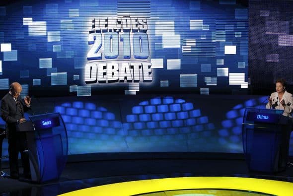 Muchos de los votantes que están indecisos de dar su aprobación son del electorado religioso que, orientado por iglesias evangélicas y padres católicos, dudaron de la posición sobre el aborto de la favorita oficialista.