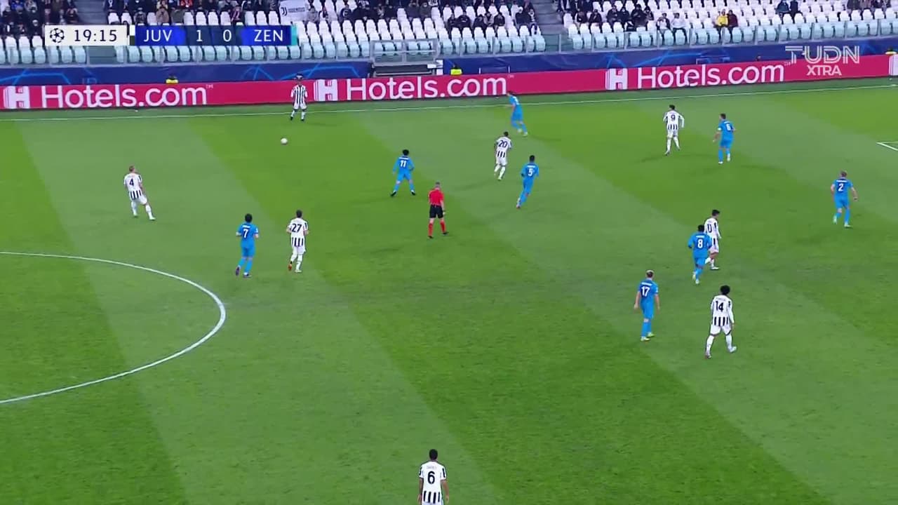 ¡TIRO ATAJADO! disparo por Federico Bernardeschi.