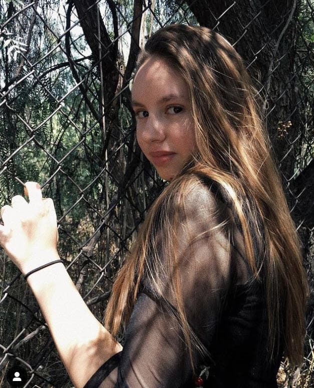 Pero ahora, tras los hechos de los últimos meses, advirtió: "
<b><a href="https://www.univision.com/famosos/ginny-hoffman-hijas-actor-hector-parra-juntas" target="_blank">Desconozco a esta niña</a></b>, no sé quién es […] se acabó". 
<br>