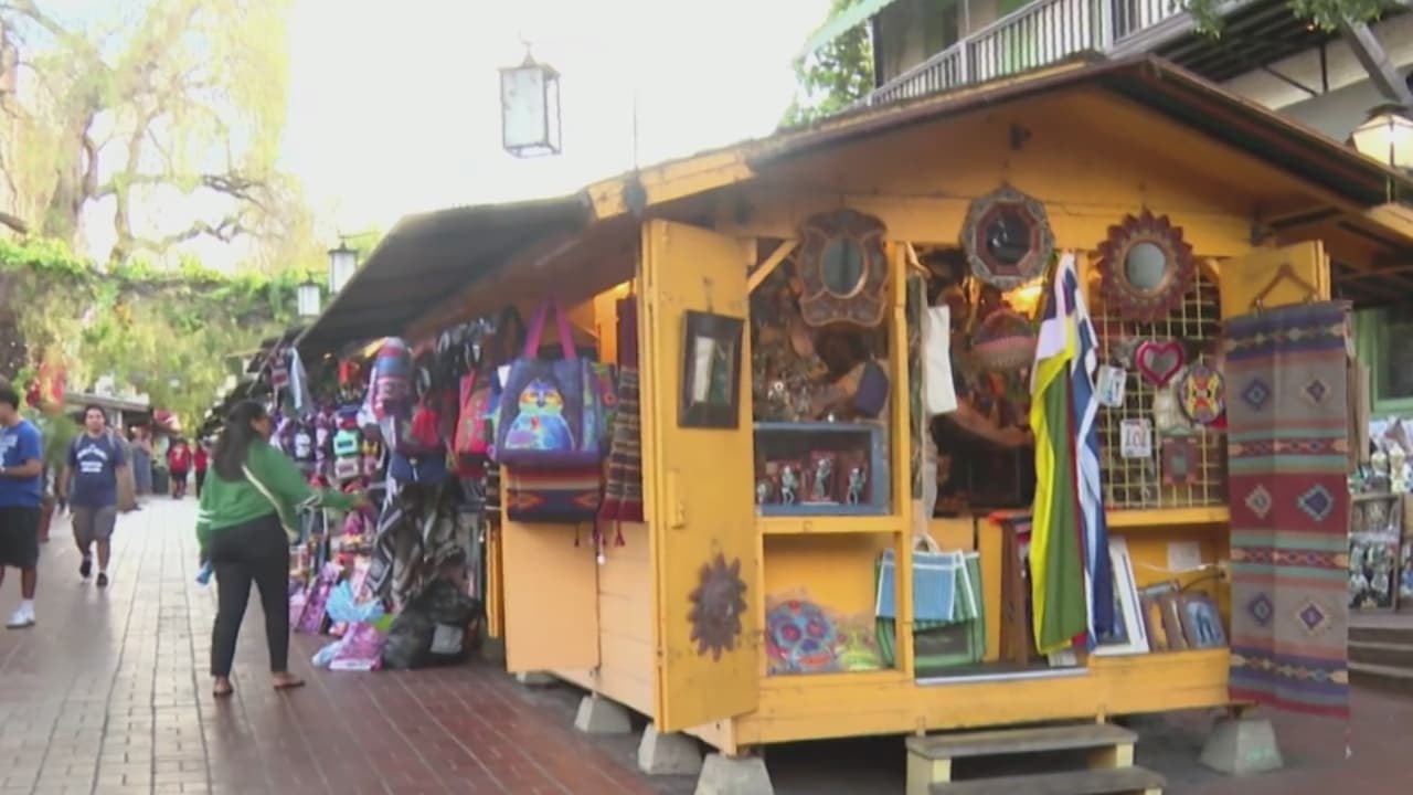 Comerciantes de Plaza Olvera siguen con ventas bajas pese al Mundial; piden apoyo y alivio en renta