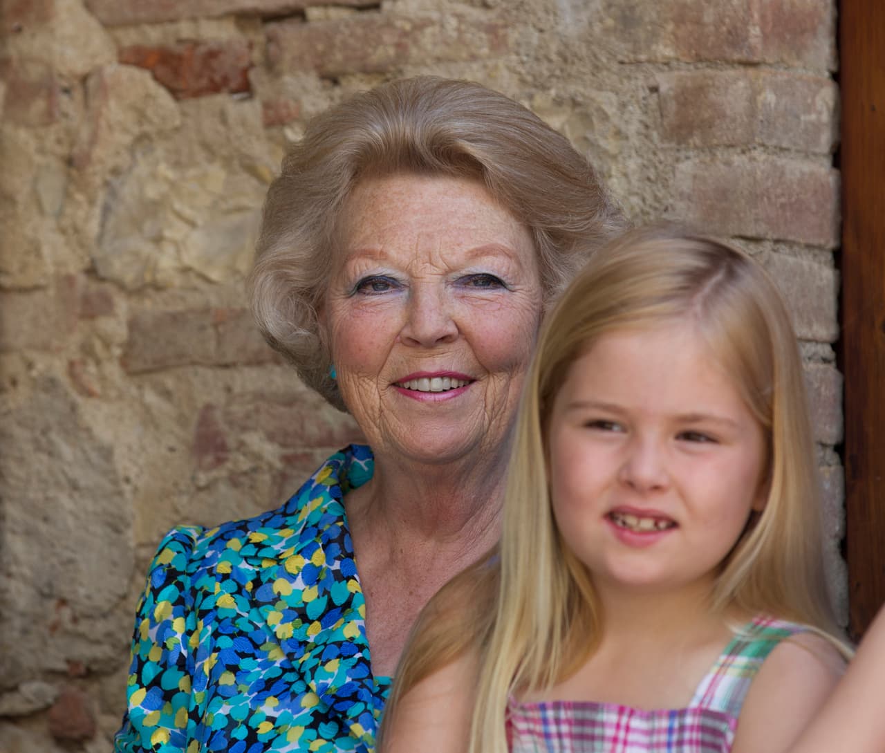 Catharina-Amalia un día será reina, siguiendo una tradición que ha durado más de cien años (interrumpida solo por el rey Willem-Alexander) de reinas soberanas en Holanda.