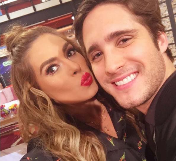 Galilea Montijo tiene a los amigos más guapos y no pierde oportunidad de presumirlos en sus redes sociales.