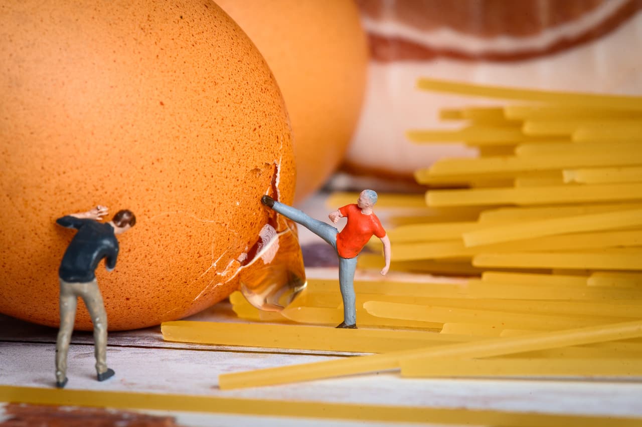 En una entrada de blog escrita por el mismo Péter Csákvári para el sitio ‘Bored Panda’ se explicó que el amor del artista por las miniatura debido al desafío que representa crearlas.