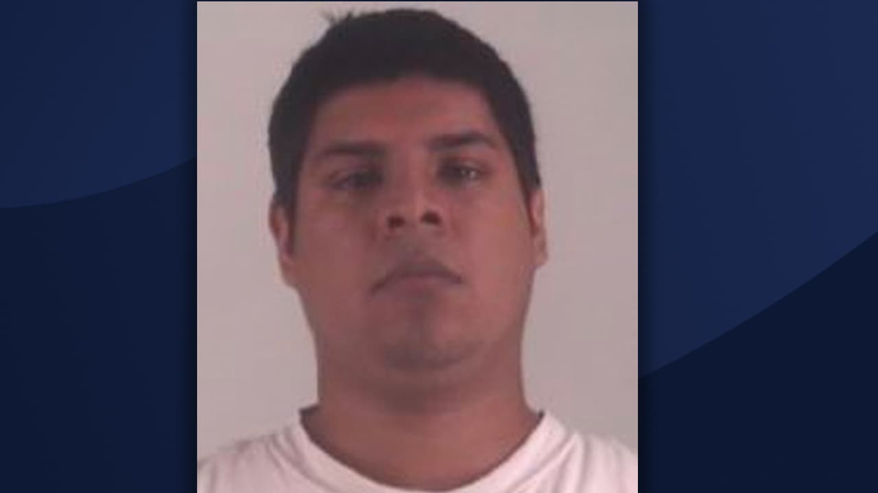 Un bebé de 1 año muere y su madre termina herida durante un intento de robo de un auto en Fort Worth