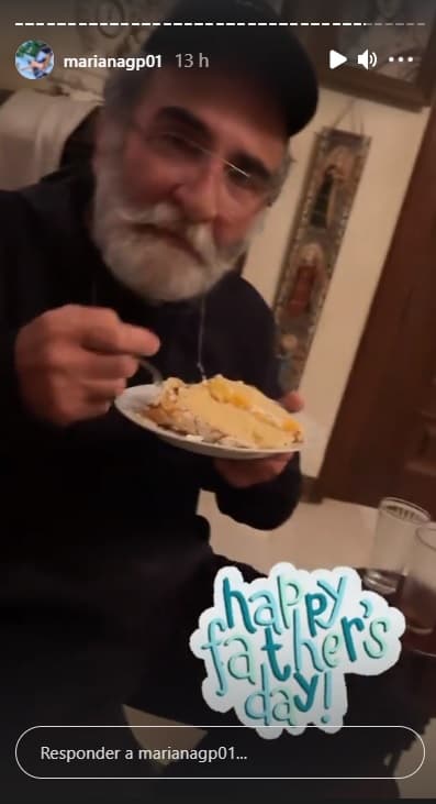 La influencer tapatía, conocida como 'Kim Kardashian mexicana', mostró que pasaron juntos el Día del Padre y a él se le vio disfrutando de una rebanada de pastel.