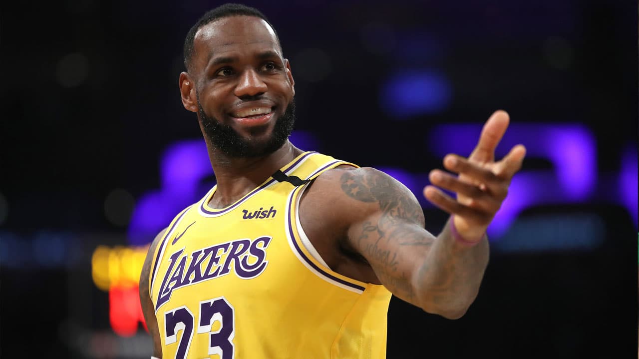 LeBron James no pasa de moda y su jersey es el más vendido