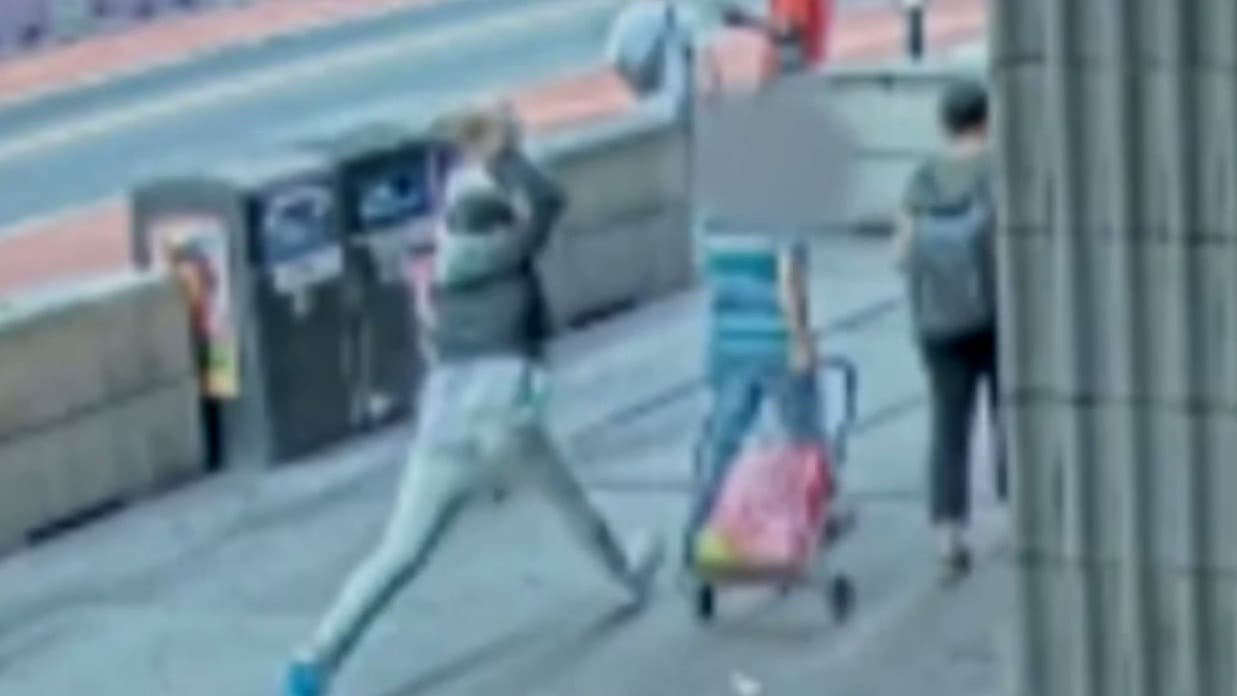 Atacada con una navaja: mujer asiática es herida por un hombre en Times Square