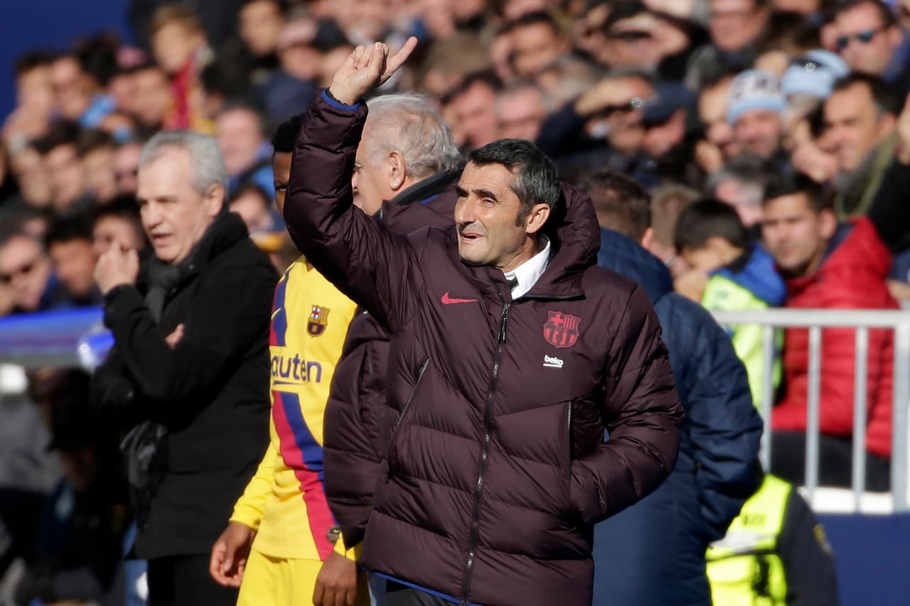 Ernesto Valverde suena para suplir a Celades en Valencia.