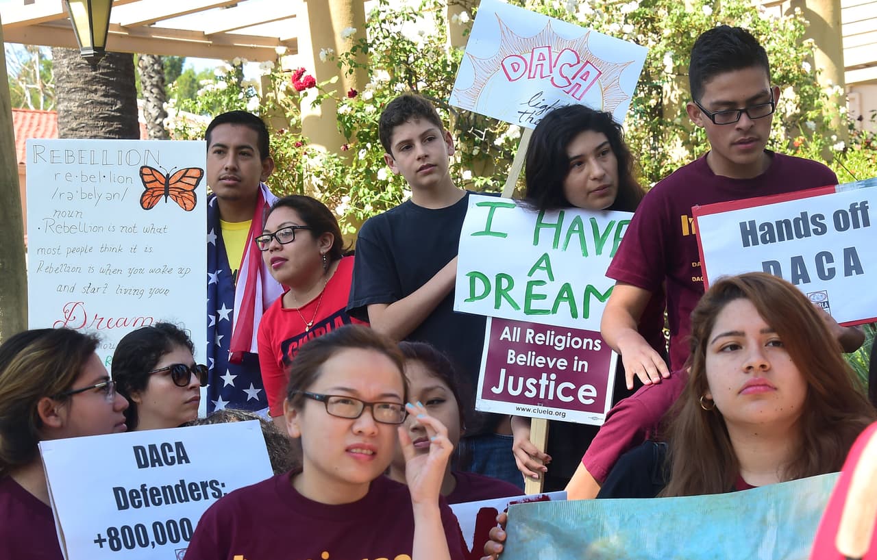 Los promotores de la propuesta de ley para proteger a los dreamers explican su estrategia 