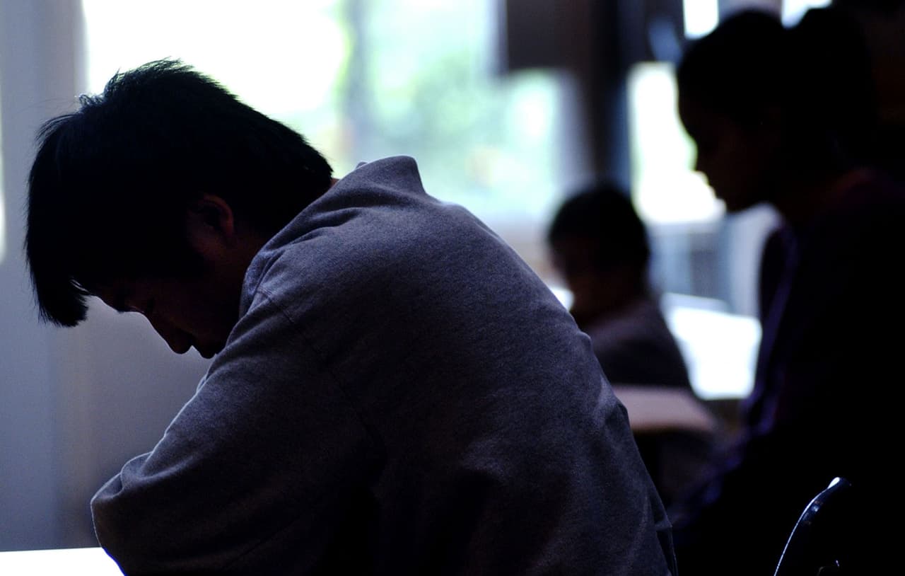 Niños envían cartas de apoyo a niños migrantes detenidos en cárceles de ICE