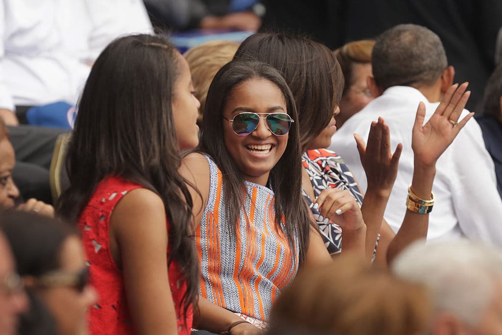 Por qué Sasha Obama terminó trabajando de camarera