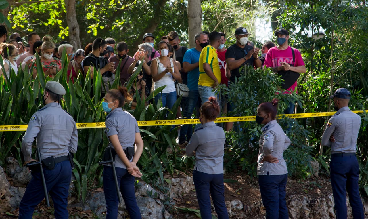 El costo de la visa es de $50 y debe ser solicitada en la embajada de Panamá, ubicada en el país en donde se encuentren los viajeros.