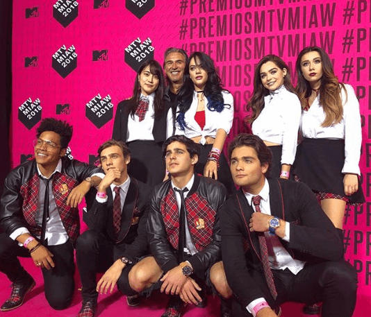 A 14 años del estreno de la exitosa telenovela 'Rebelde', el productor Pedro Damián lanzará el 'remake' de este melodrama bajo el nombre de 'Like, la leyenda'.