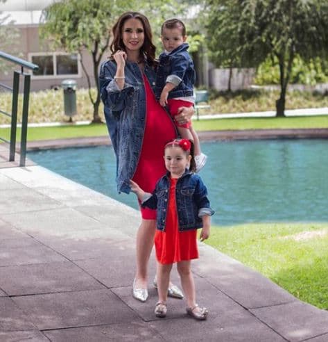 En mayo de 2017 Andrea Torre anunció su tercer embarazo y la familia recibió a su quinto miembro, Diego, quien nació en octubre.