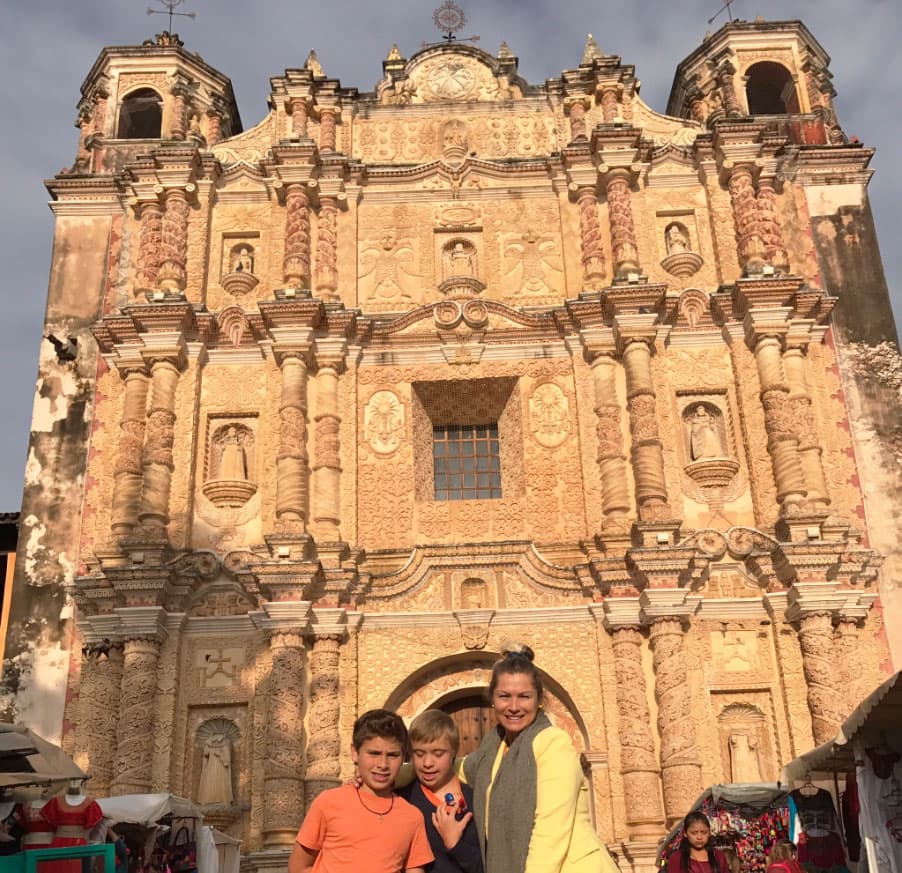 Pero esta no es la primera vez que
<b><a href="http://www.univision.com/temas/leticia-calderon">Leticia</a></b> pasa un susto por culpa de sus 'retoños'.