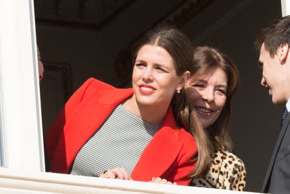 Los mellizos fueron el centro de atención y nadie quería perderse el momento.