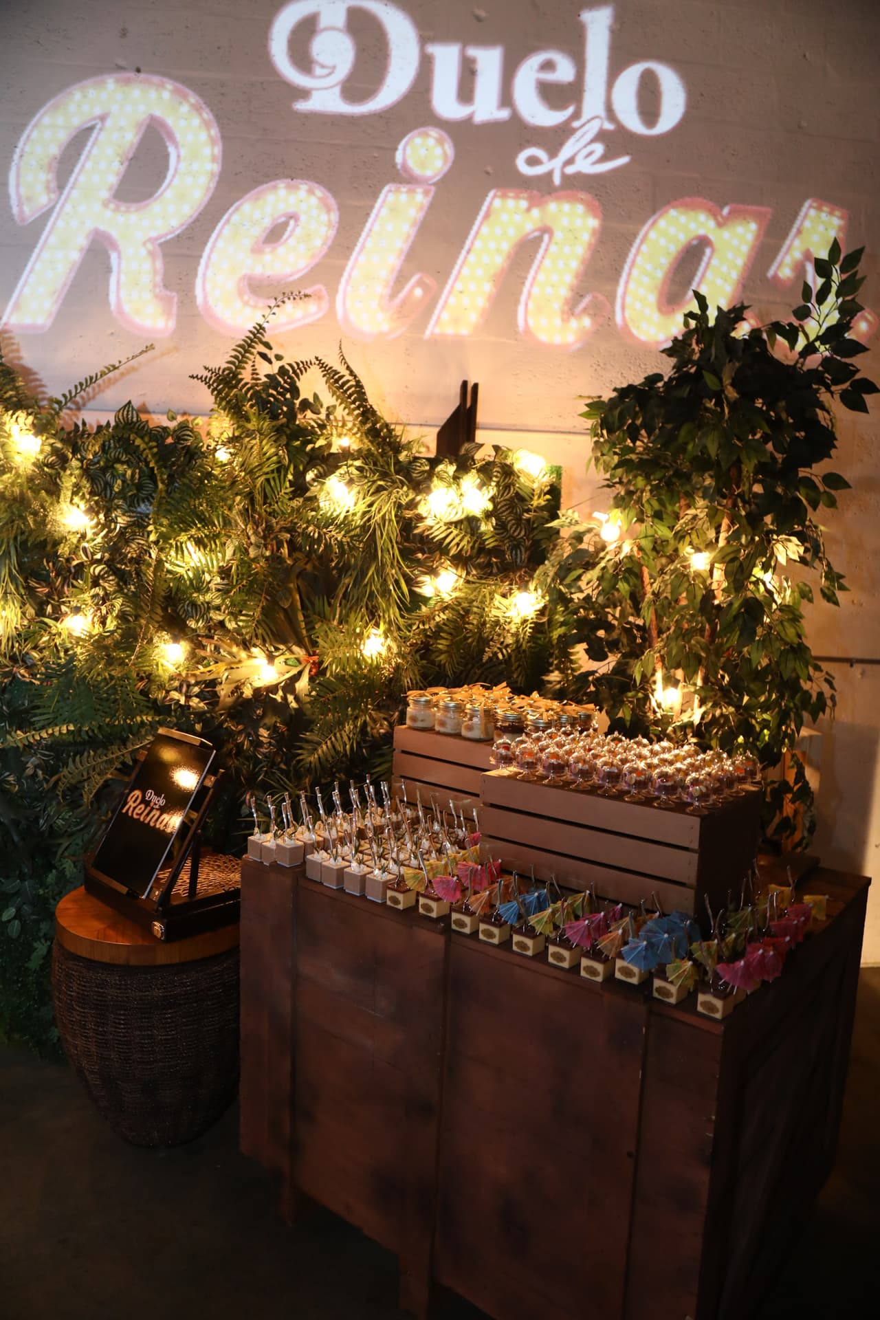 El lanzamiento se llevó a cabo dos días antes de la edición número 30 de Premio Lo Nuestro. 
<br>