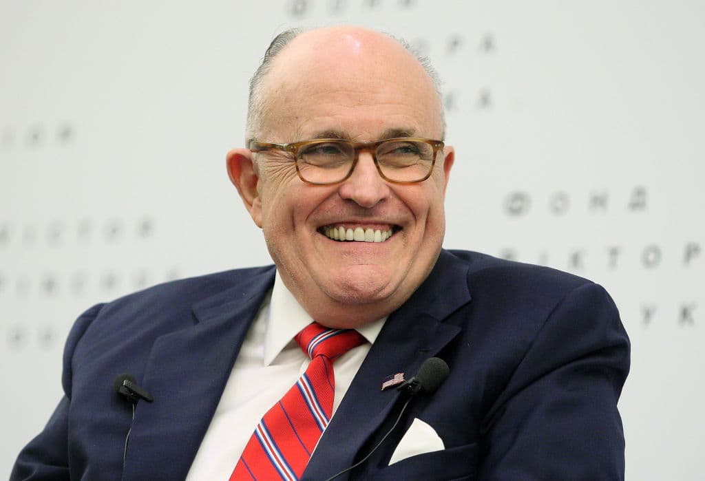 Rudolph Giuliani estuvo involucrado en llamadas directas con Maduro, revela 'The Washington Post'