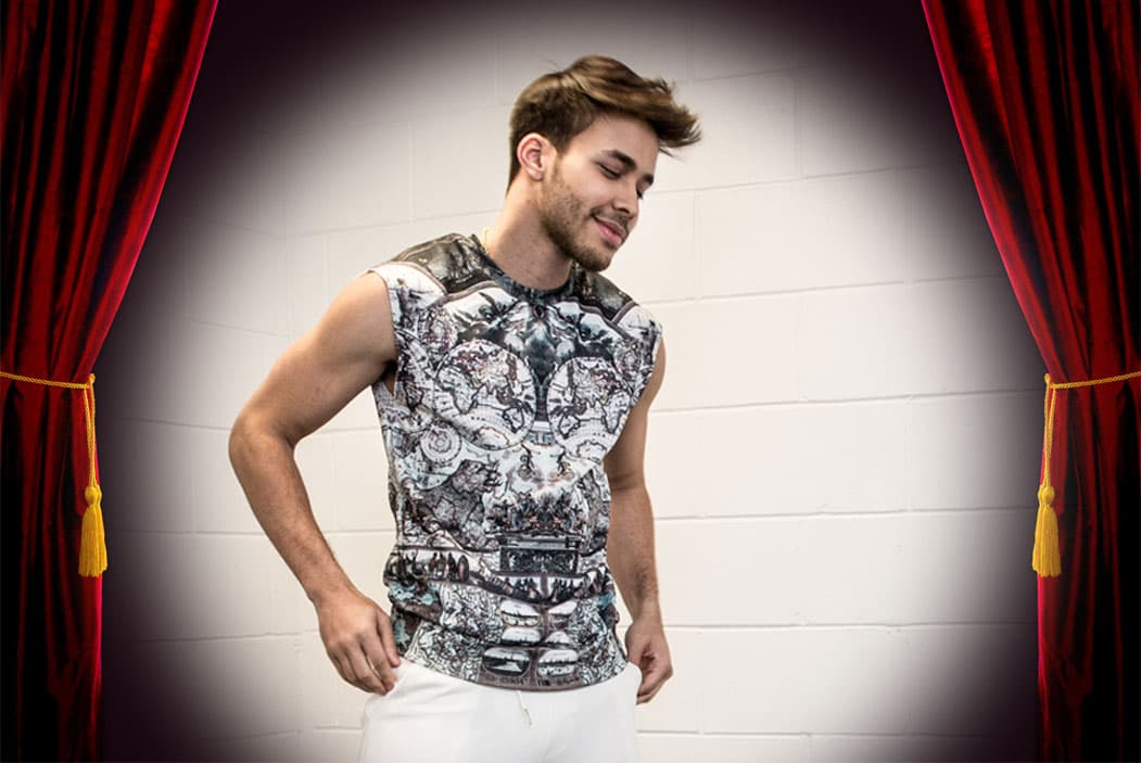 A Prince Royce lo conocemos como un destacado cantante que ha logrado gran éxito en la bachata y ahora en el pop. Pero muy pronto veremos sus dotes histriónicos.