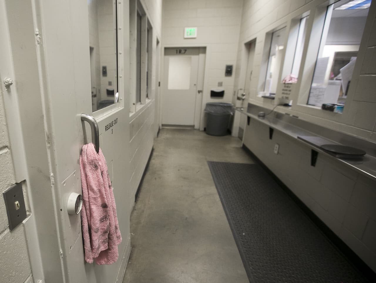 A pink towel hangs from a door handle at the 4th Avenue Jail in Phoenix, Ariz. on Feb. 22nd, 2017.