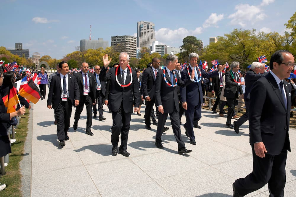 Kerry con ministros de Exteriores del G7 en Japón