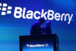 BlackBerry podría dejar los móviles