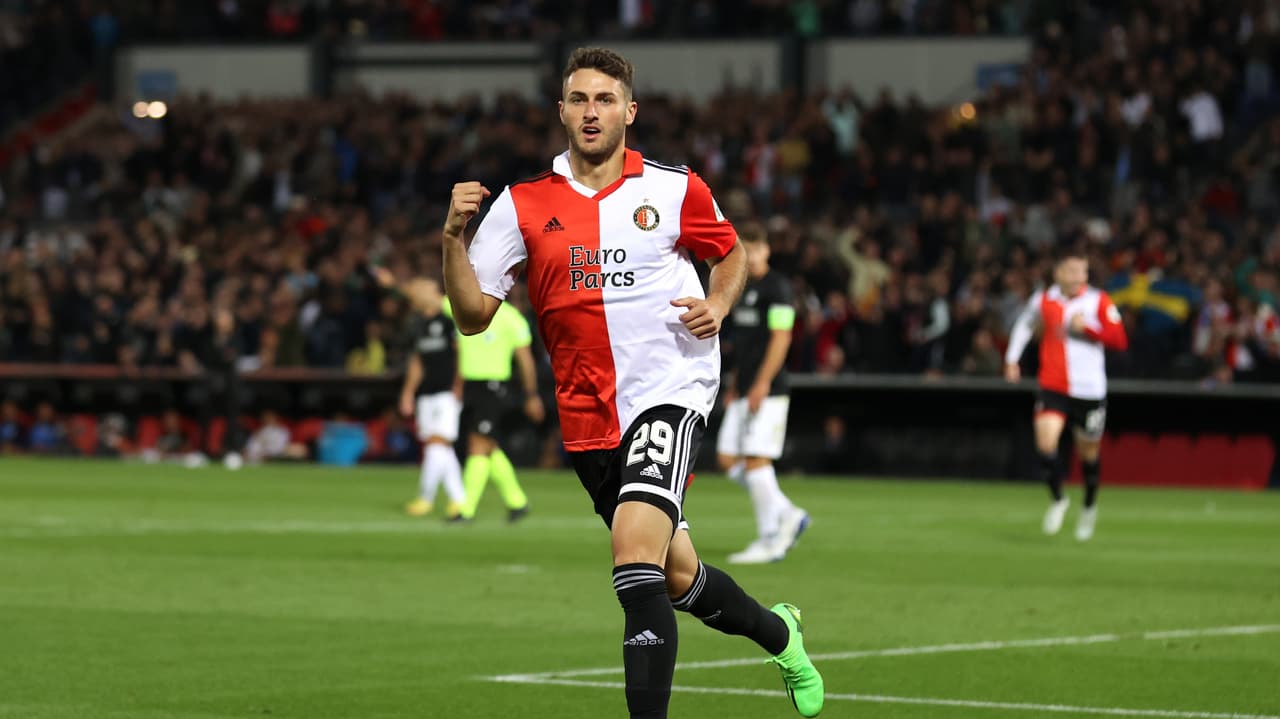 Santi Giménez es elegido como el 'Jugador de la temporada' en el Feyenoord