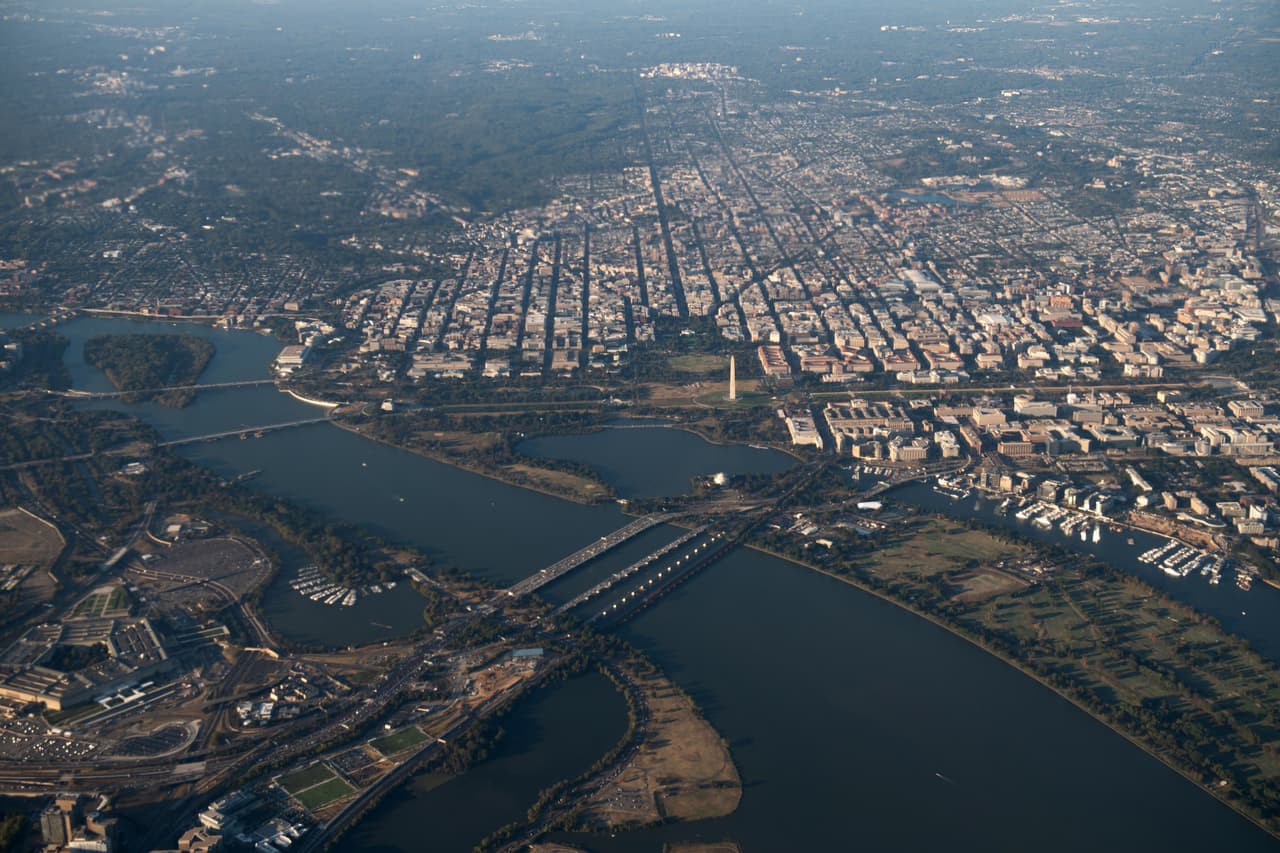 De un campo de granjeros a Washington, D.C.