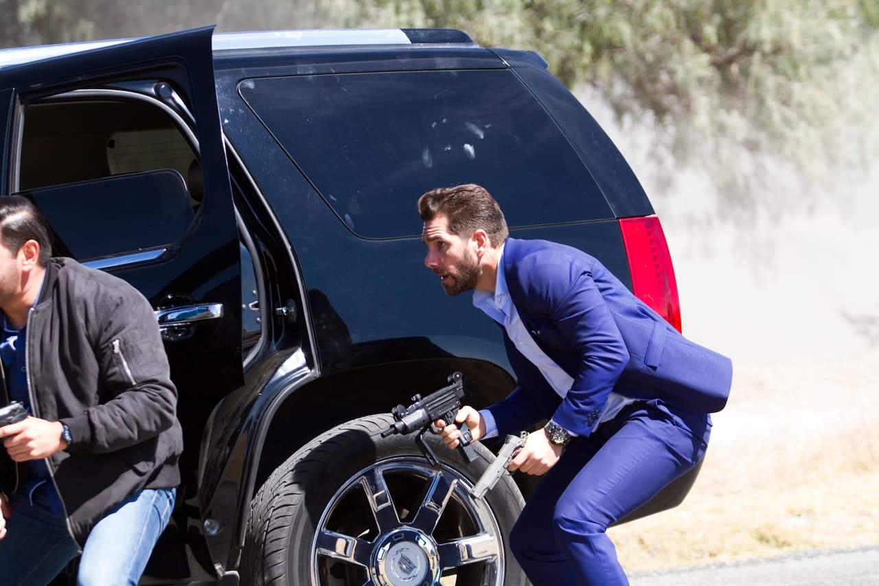 John no rehuiría a la batalla y lo enfrentó con todo su coraje.