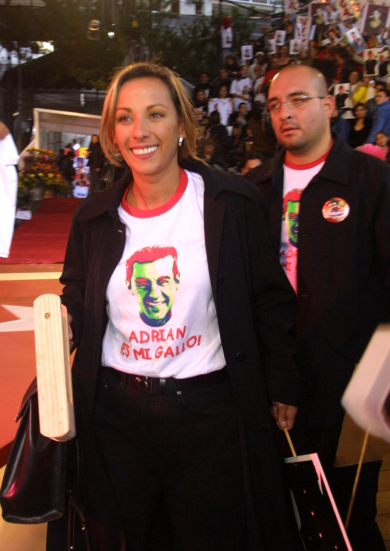 Fue a causa de un divorcio que la actriz intensificó su gusto por el cigarro después de 13 años sin fumar.
<br>