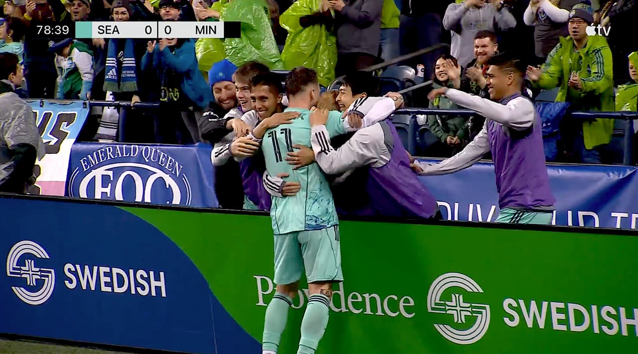 ¡Seattle en la cima! La ausencia de Raúl Ruidíaz solventada con golazo de Albert Rusnák