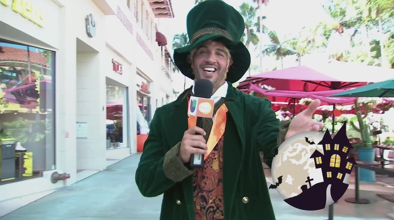 Yisus paseó con los micrófonos de Despierta América por las calles de Miami vestido de 'El maravilloso mago de OZ'. En su transmisión tuvo oportunidad de charlar con los transeúnetes, quienes le contaron los deseos que le pedirián a un ser mágico.