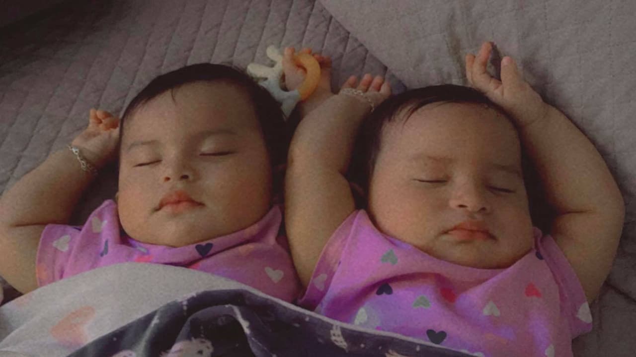 “Ahora que veo como paso todo, como nos pegó a nosotros y cómo le pegó a mi abuela es mejor agarrar la vacuna, aunque uno piense mal o no estén seguros, yo les recomiendo que investiguen que hagan preguntas a los doctores si te puedes enfermar, pero no tan duro como nos pegó a nosotros", indicó la mujer.