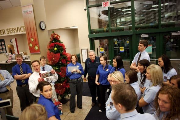 Como cada Viernes Negro las tiendas se llenaron de miles de personas con una sola intención: comprar a los mejores precios. Sin embargo, no todo fue color de rosa para los compradores ya que también hubo algunos accidentes violentos.