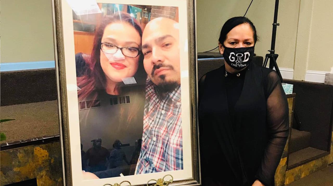 Los dos hijos de Carlos y su esposa se quedarán bajo el cuidado de Jacob Mendoza, hermano de Naomi y de su madre, Rita Márquez.