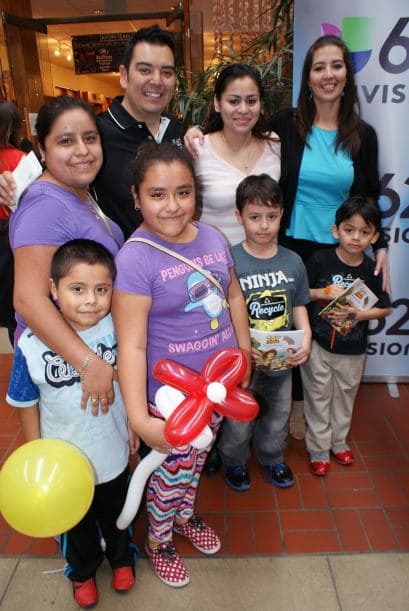 Miles se dieron cita a la octava edición de la Feria Para Aprender, en donde la comunidad hispana recibió información sobre educación en todos los niveles.