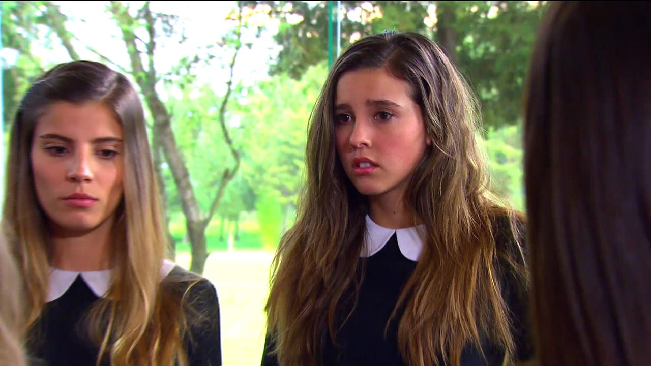 Pero ni se imagina que el amor de Carlos te pertenece.