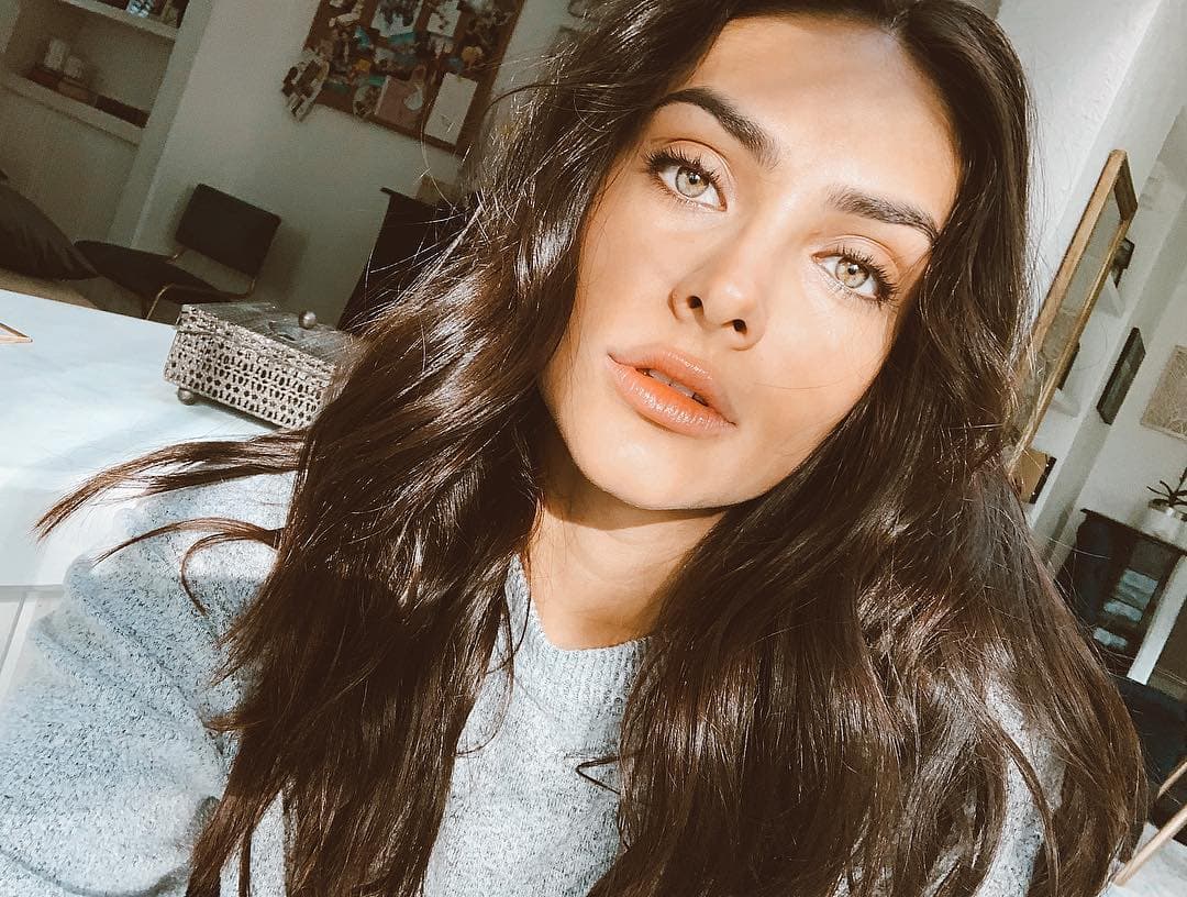 Mientras que Renata Notni también hizo lo propio en la sección de comentarios con el mensaje: "Fue un placer conocerte, tienes una gran vibra".