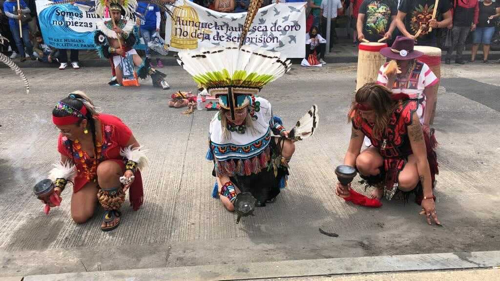 La minifestación transcurrió sin problema y en orden. Concluyó en la calle 9 con un acto cultural y el Festival del Día del Trabajador.