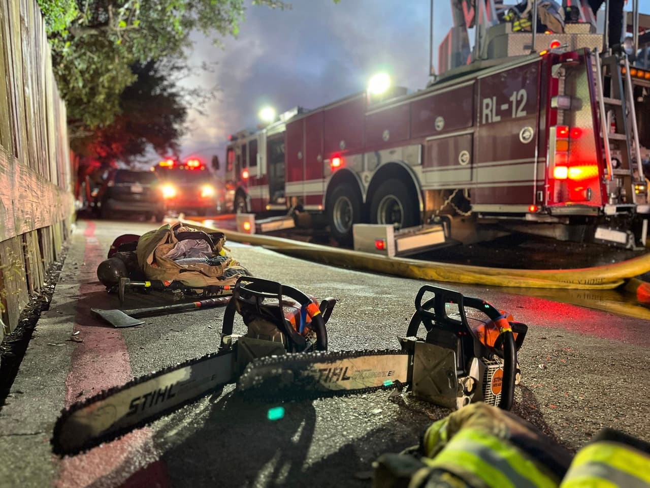 Se anunció que la información sobre la causa y el origen del incendio solo será divulgada cuando la unidad de Investigación de Incendios (Arson)
<b> tenga datos suficientes para hacerlo.</b>