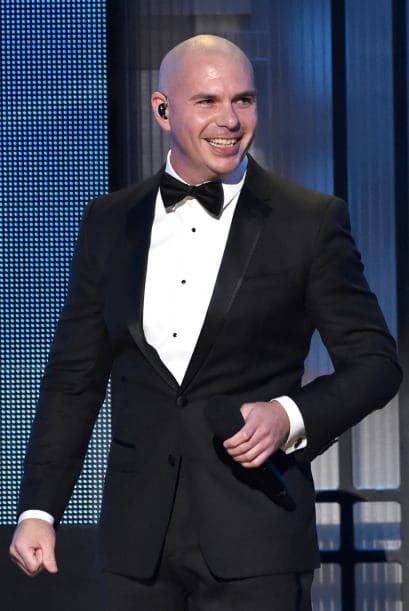 El seductor de Pitbull es un soltero que aún esta libre para este Febrero.