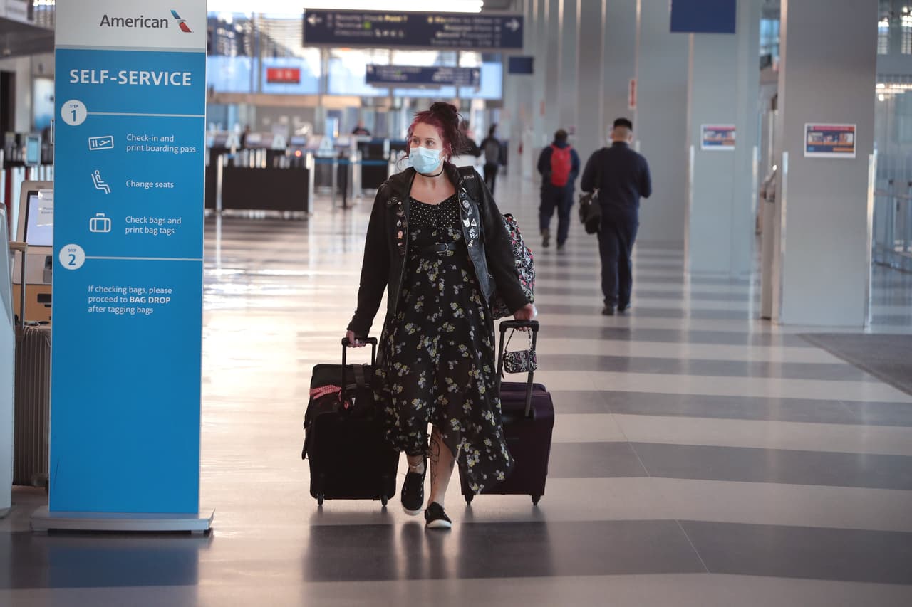 Coronavirus: Retiran a tres estados de la lista de cuarentena para viajeros que lleguen a Chicago