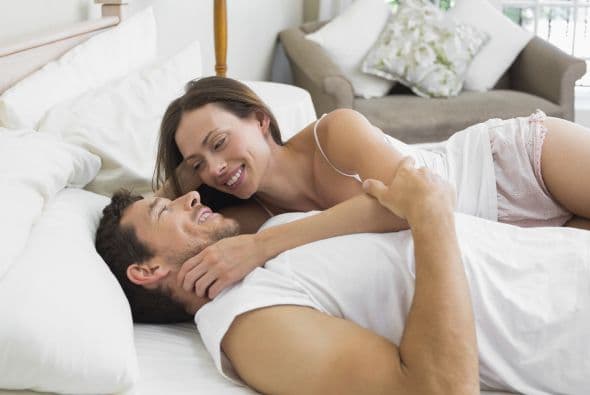 En ese momento hacer el amor ni siquiera es una opción. Pero también es deber de ambos reservar un momento en el día para descansar y relajarse, de modo que cuando deseen tener intimidad, ambos estén en óptimas condiciones.