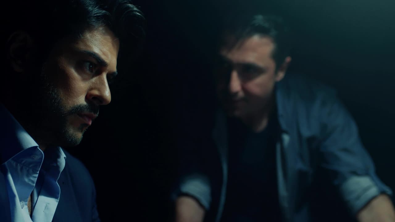 Los policías que investigan el caso lo amenazaron con usar métodos más violentos para hacerlo hablar, sin embargo Kemal continuó firme.