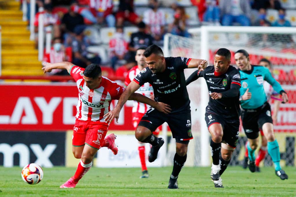 Los fronterizos estuvieron cerca de romper el cero desde los once pasos, pero Lezcano mandó su tiro a las gradas. Ian González sentenció a los 90+3’. Necaxa y Juárez cierran la J12 con 10 y 9 unidades, respectivamente.