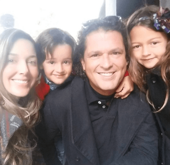 El músico siempre se ha preocupado por darle una buena imagen a sus pequeños y ser un marido considerado y amoroso.