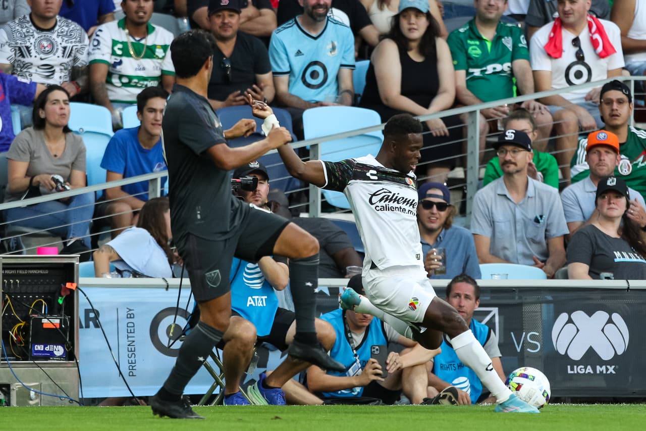 Con goles de Vela y Ruidíaz, las estrellas de MLS vencieron por segundo año consecutivo al equipo de estrellas de la Liga MX que se cansó de fallar a lo largo de los 90 minutos en gran partido en Minnesota.